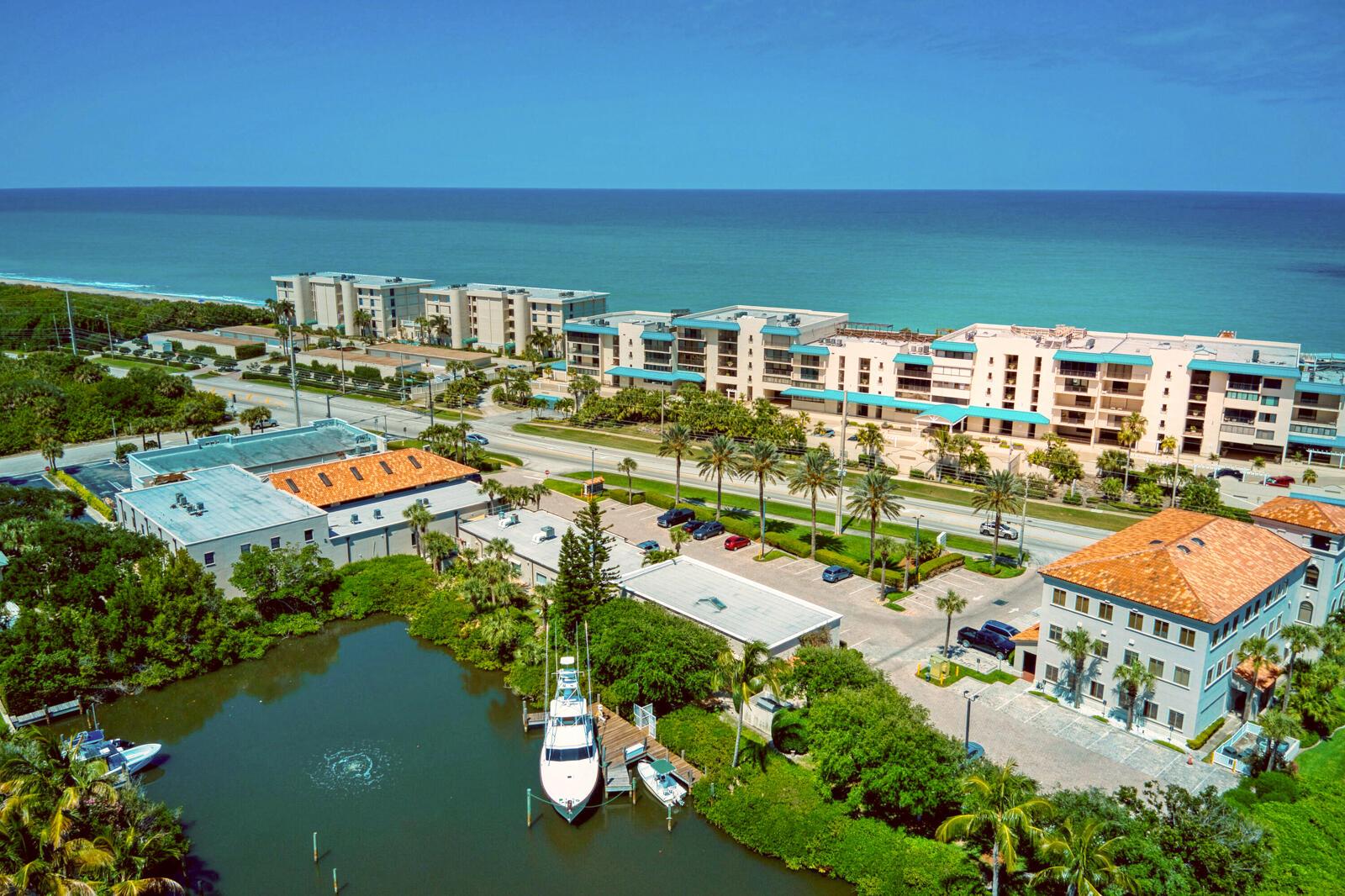 4800 Florida A1A APT 110-44 — VERO BEACH, FL