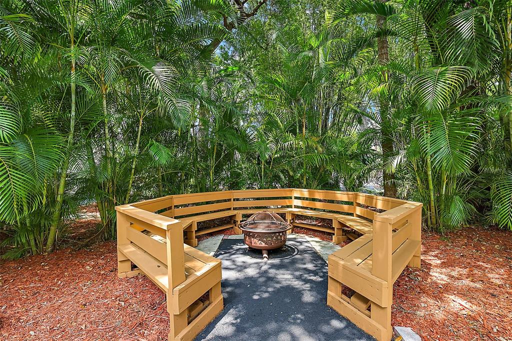507 LAKESHORE DRIVE, EUSTIS, FL — photo 4 of 30