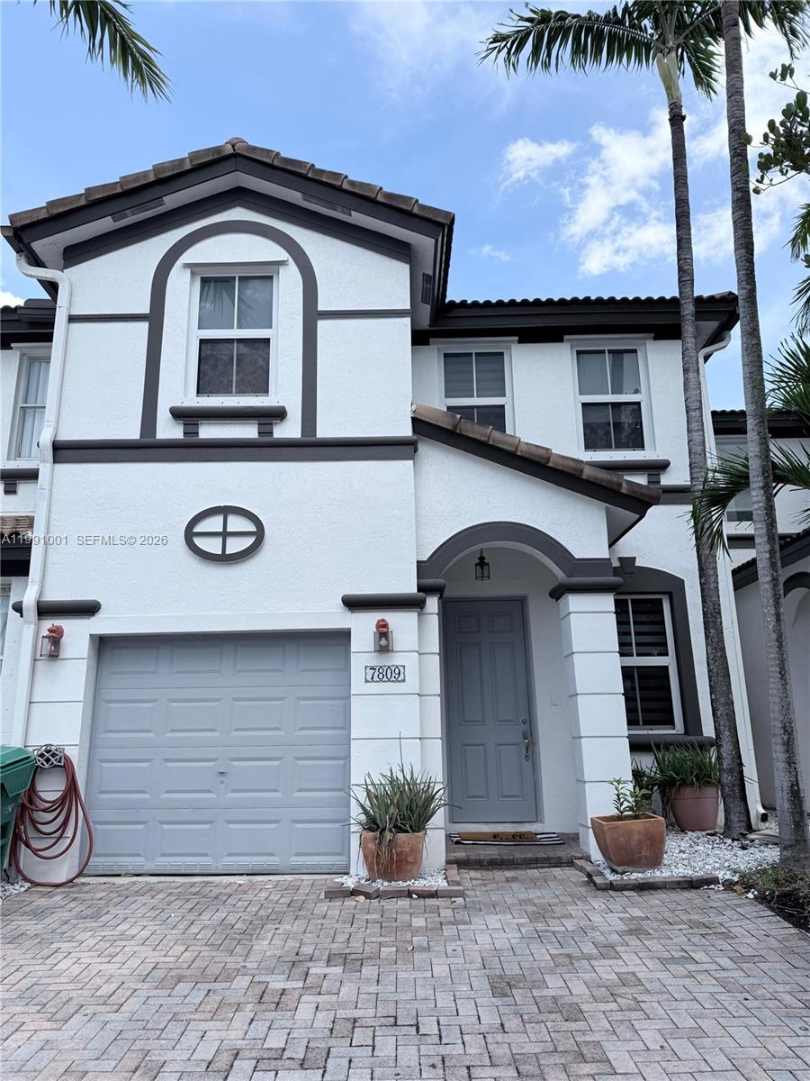 7809 NW 114th Path, Doral FL 33178