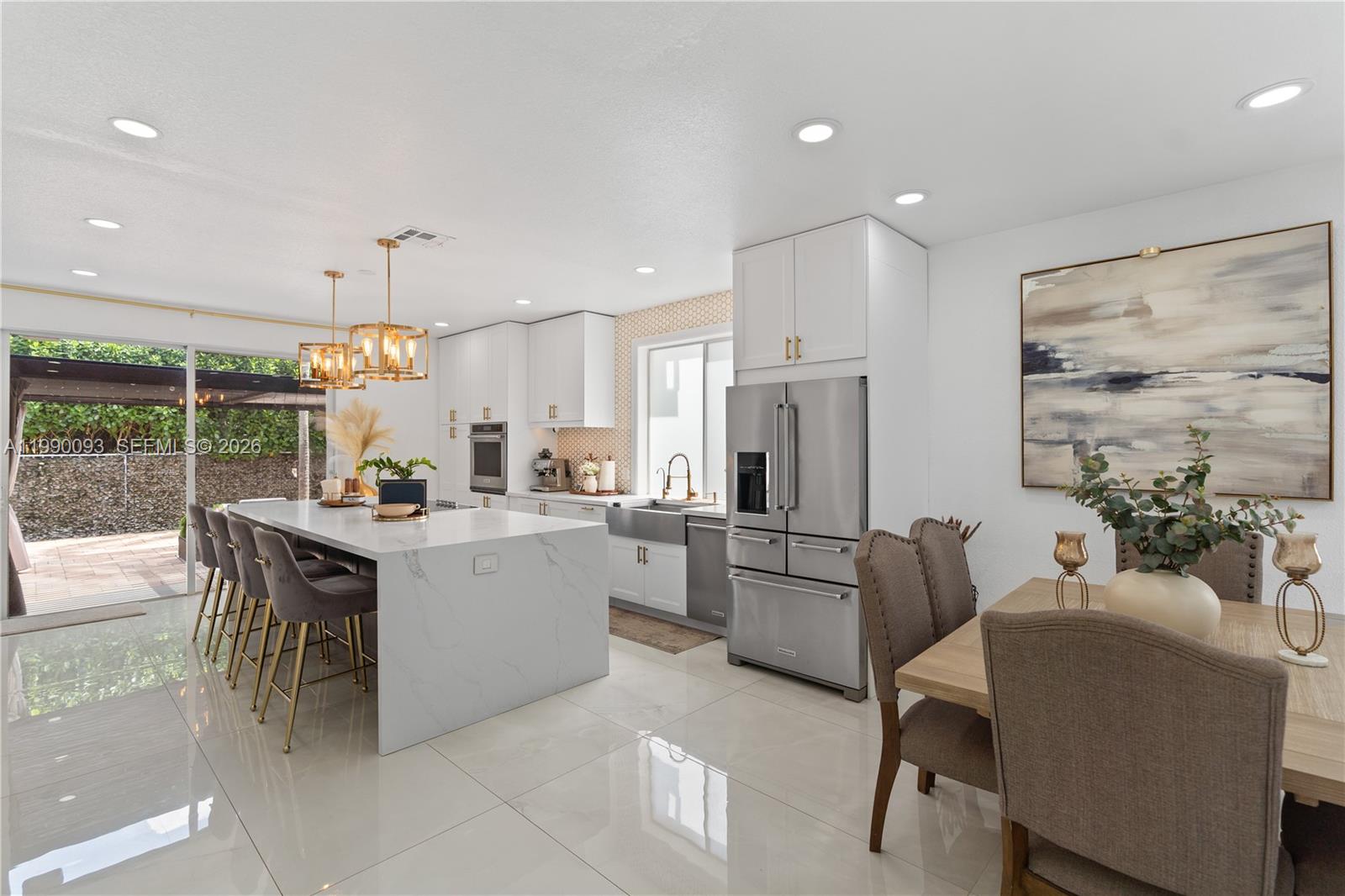 1500 Canary Island Dr, Weston FL 33327