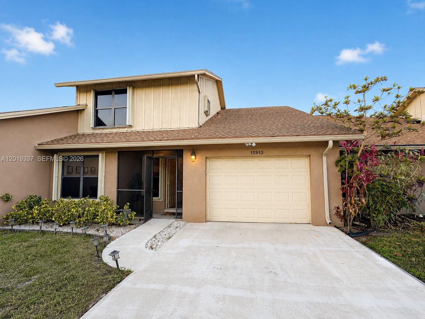 11913 Donlin Dr, Wellington FL 33414