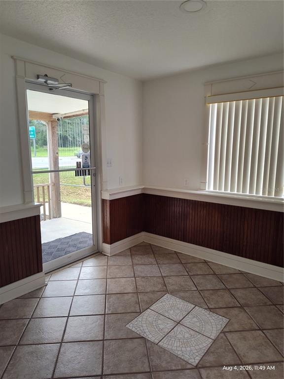 320 HWY 441, LADY LAKE, FL — photo 5 of 22