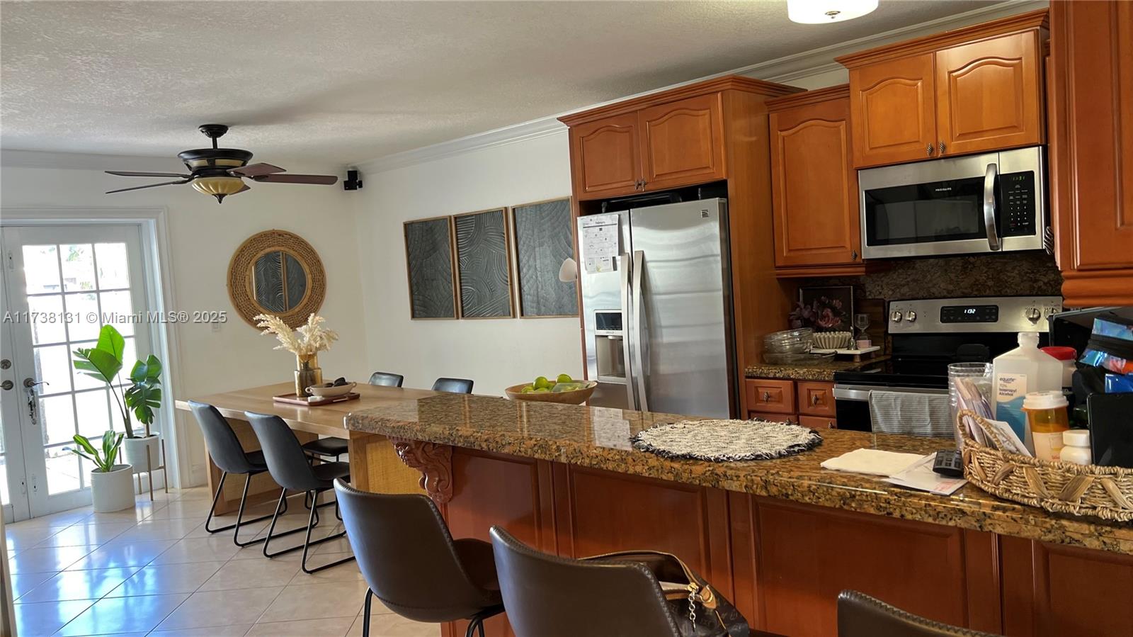 10050 NW 4TH LN, Miami FL 33172