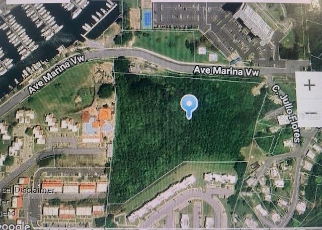 This is a satellite map view showing a large, undeveloped wooded lot — NE EAST LAGOON DRIVE DRIVE NE, FAJARDO, PR