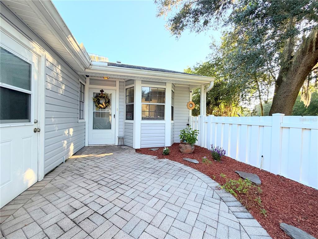 12605 KNOLLBROOK LANE, HUDSON, FL — photo 3 of 22