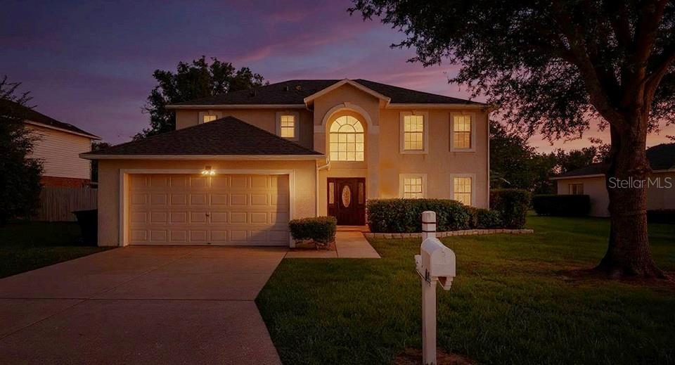 714 SUNSET COVE DRIVE