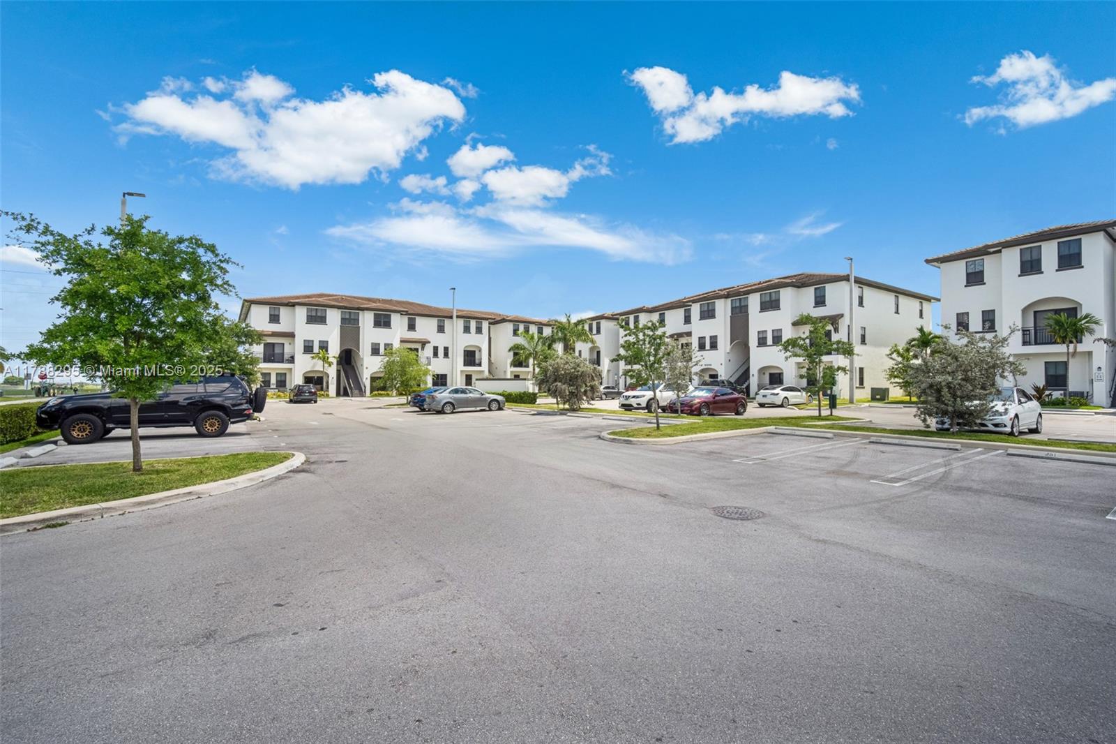15500 SW 136th St # 104, Miami FL 33196