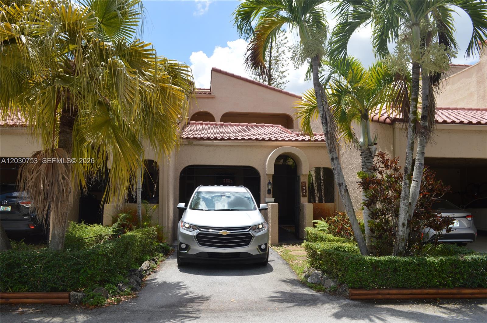 3932 Estepona Ave, Doral FL 33178