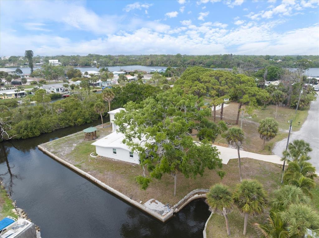 119 POMPANO LANE, NOKOMIS, FL — photo 3 of 17