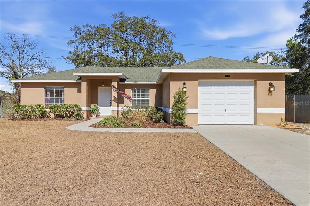 2745 W REDGATE DRIVE