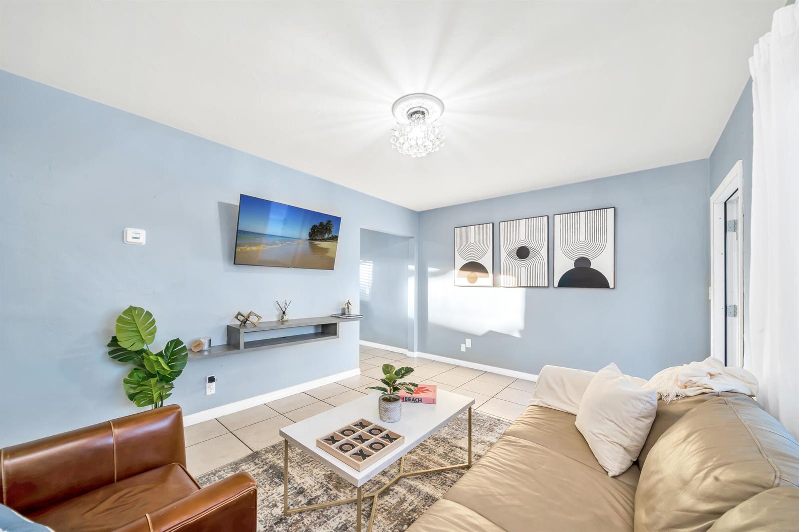 3331 Lake Avenue, West Palm Beach FL 33405