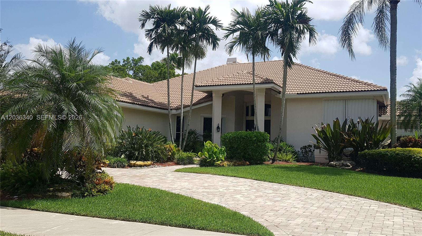 405 Sabal Way, Weston FL 33326