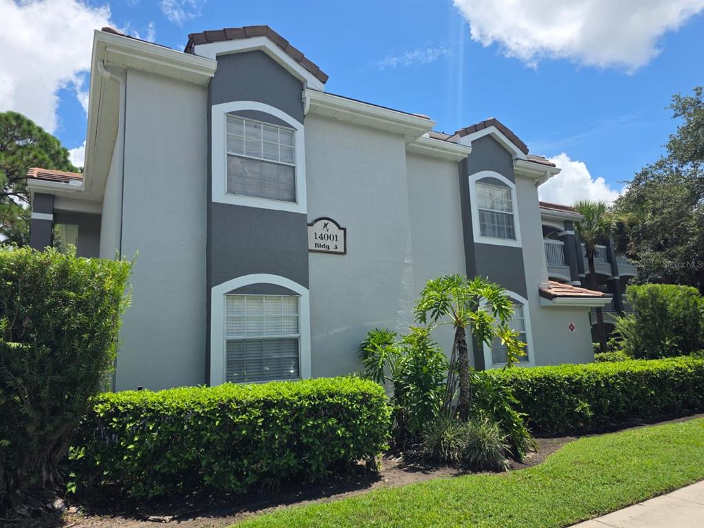14001 FAIRWAY ISLAND DRIVE UNIT 516