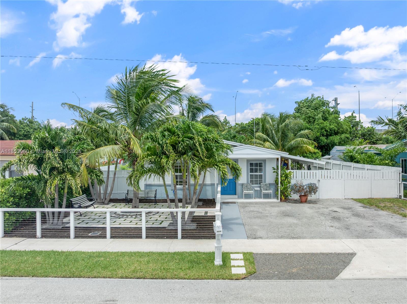 1119 S Ridge St, Lake Worth FL 33460