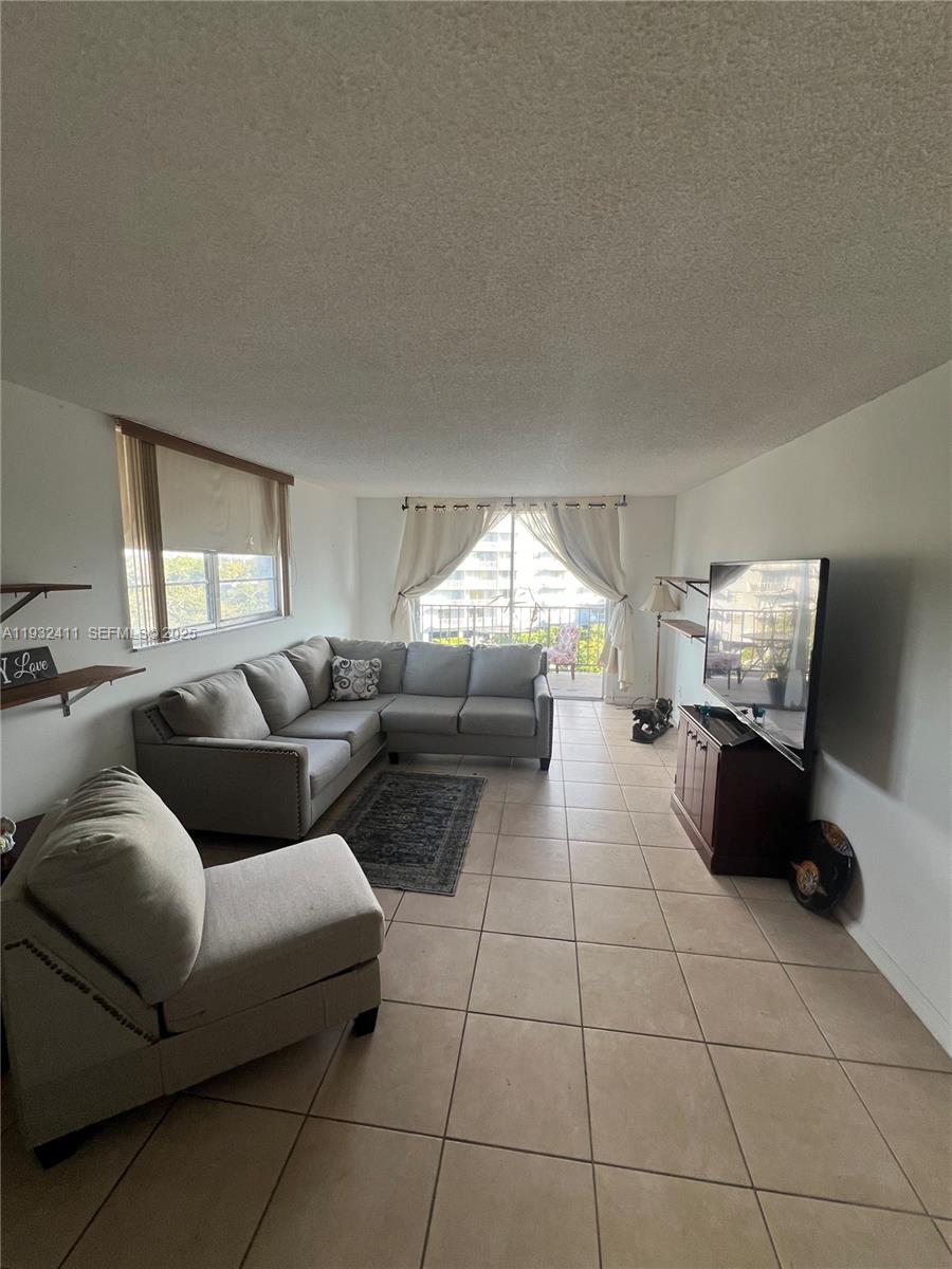 1465 NE 123rd St # 501, North Miami FL 33161