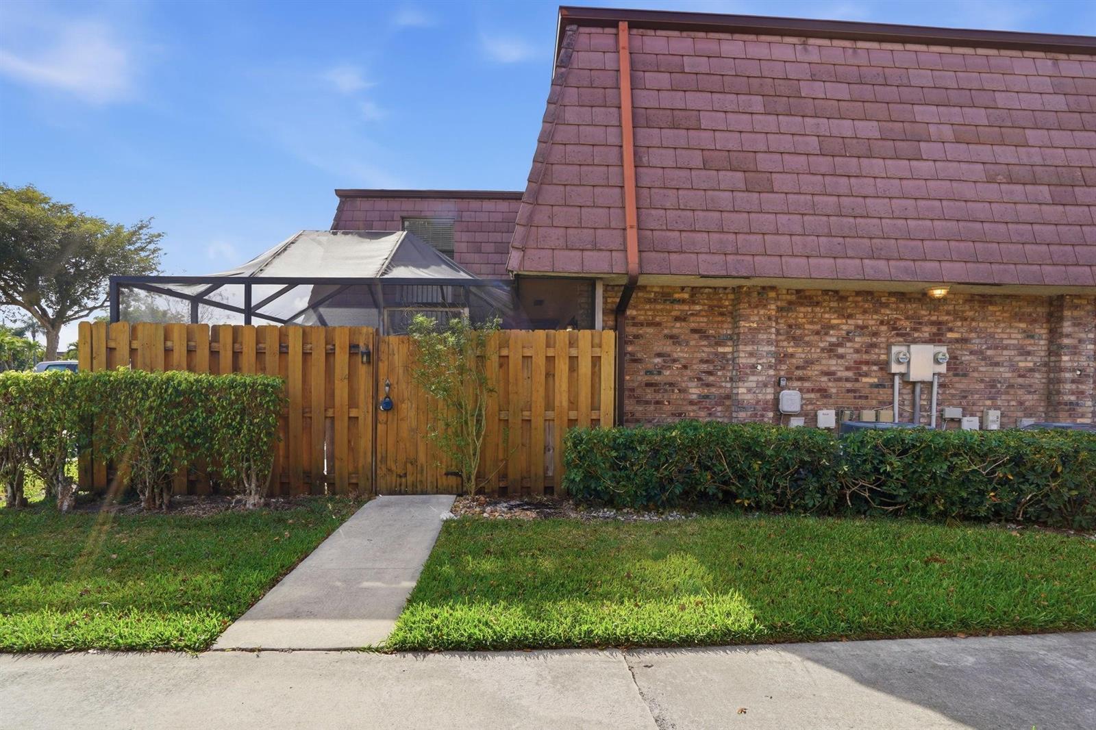 7600 Courtyard Run, Boca Raton FL 33433