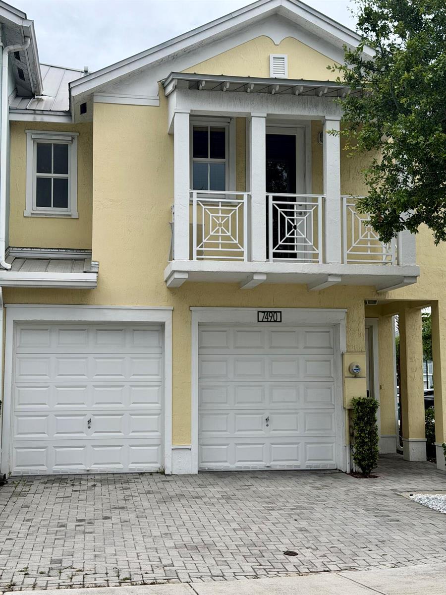 7490 NW 115th Court, Doral FL 33178