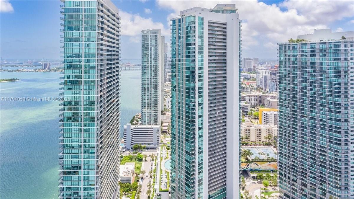 650 NE 32nd St # 3808, Miami FL 33137