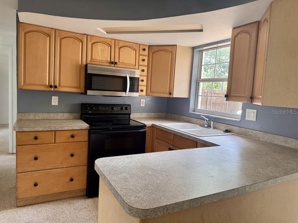 4338 BEACON SQUARE DRIVE, HOLIDAY, FL — photo 2 of 3