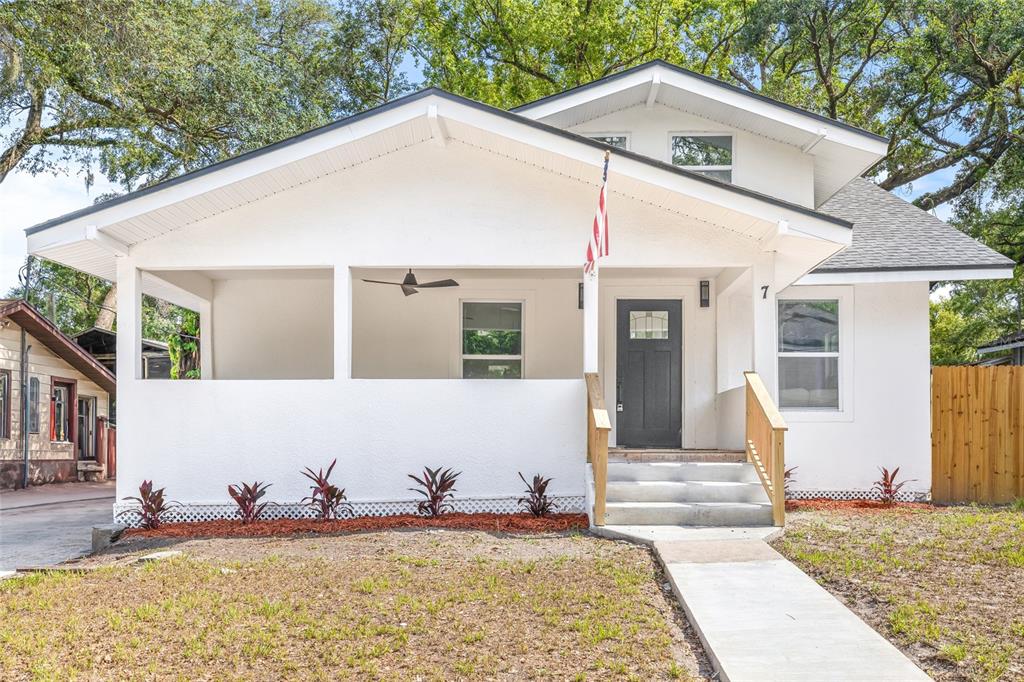 7 HAMILTON HEATH DRIVE