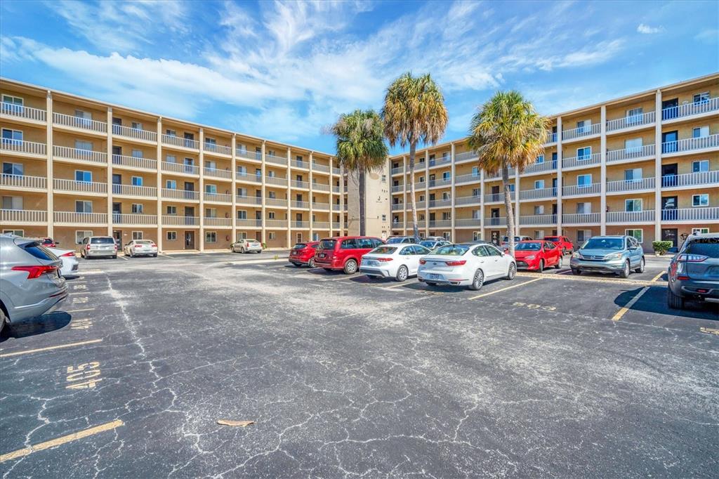 3661 LAKE BAYSHORE DRIVE UNIT 507J