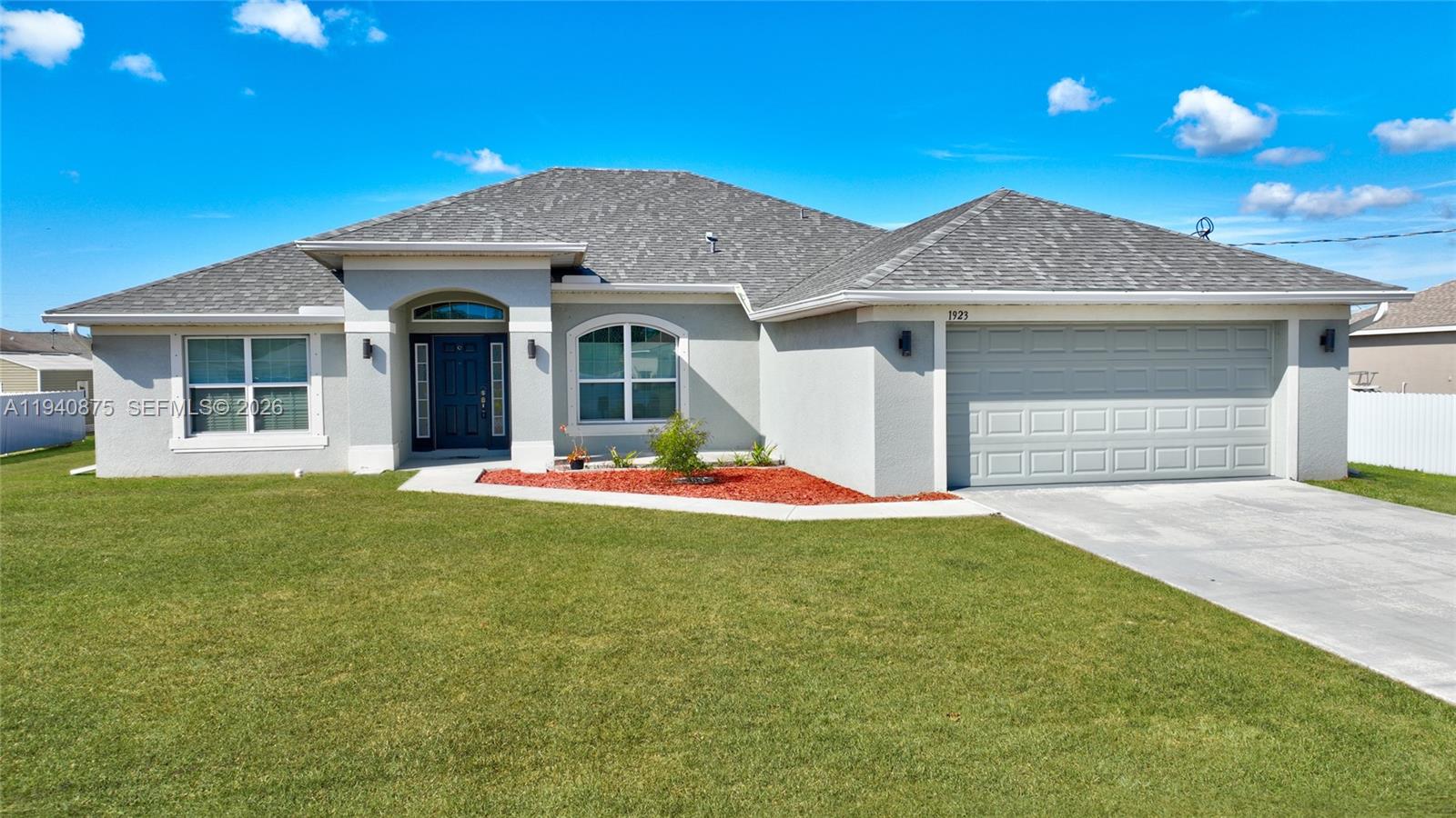 1923 Villia, Lehigh Acres FL 33972