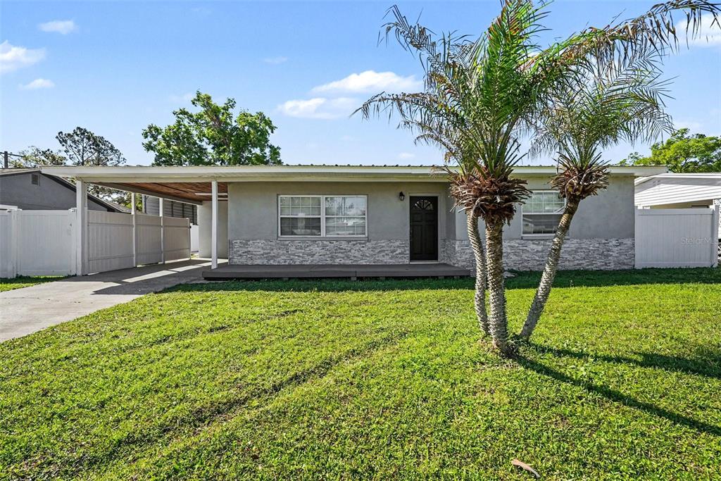 1514 W RIVER LANE