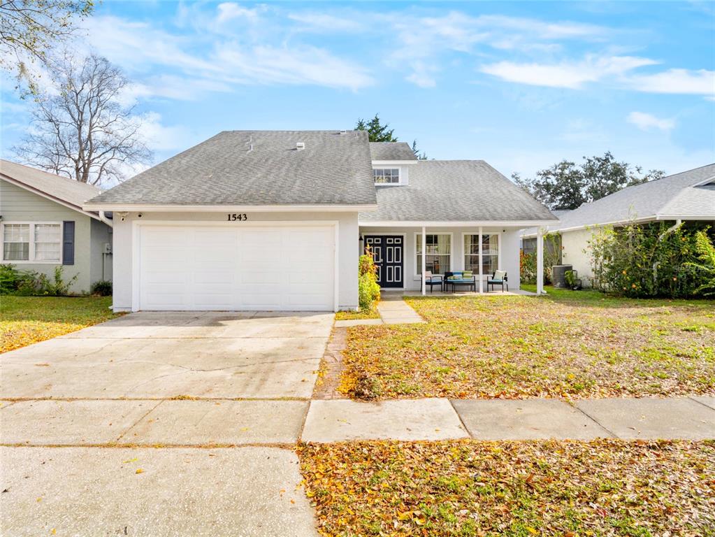 1543 LAWNDALE CIRCLE