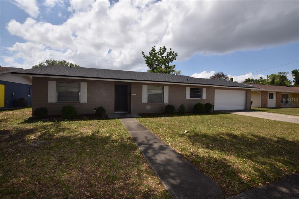 2762 CLEAR COVE LANE
