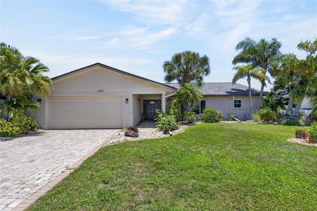 6307 COTTONWOOD LANE