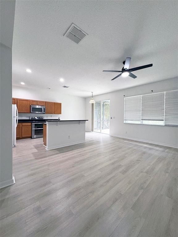 654 KETTERING ROAD, DAVENPORT, FL — photo 4 of 20