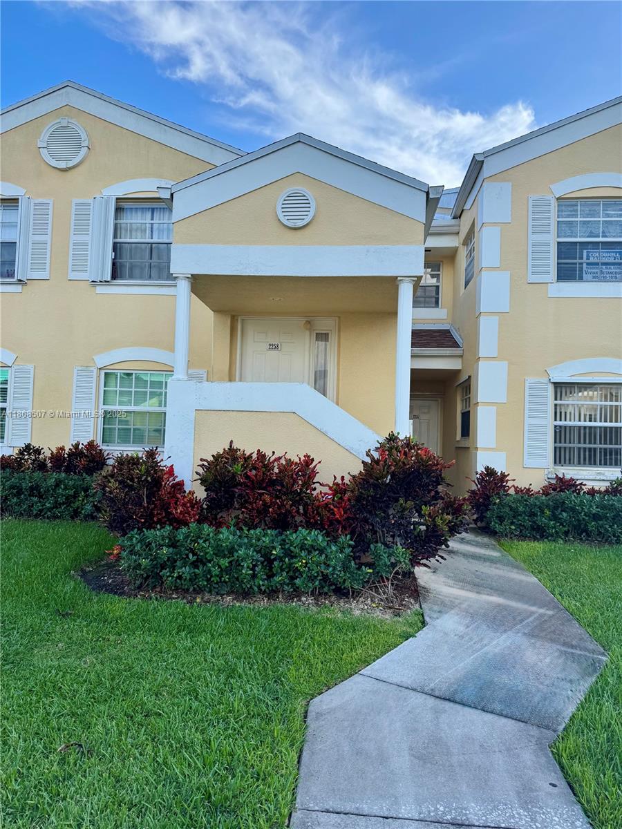 2258 SE 27th Dr, Homestead FL 33035