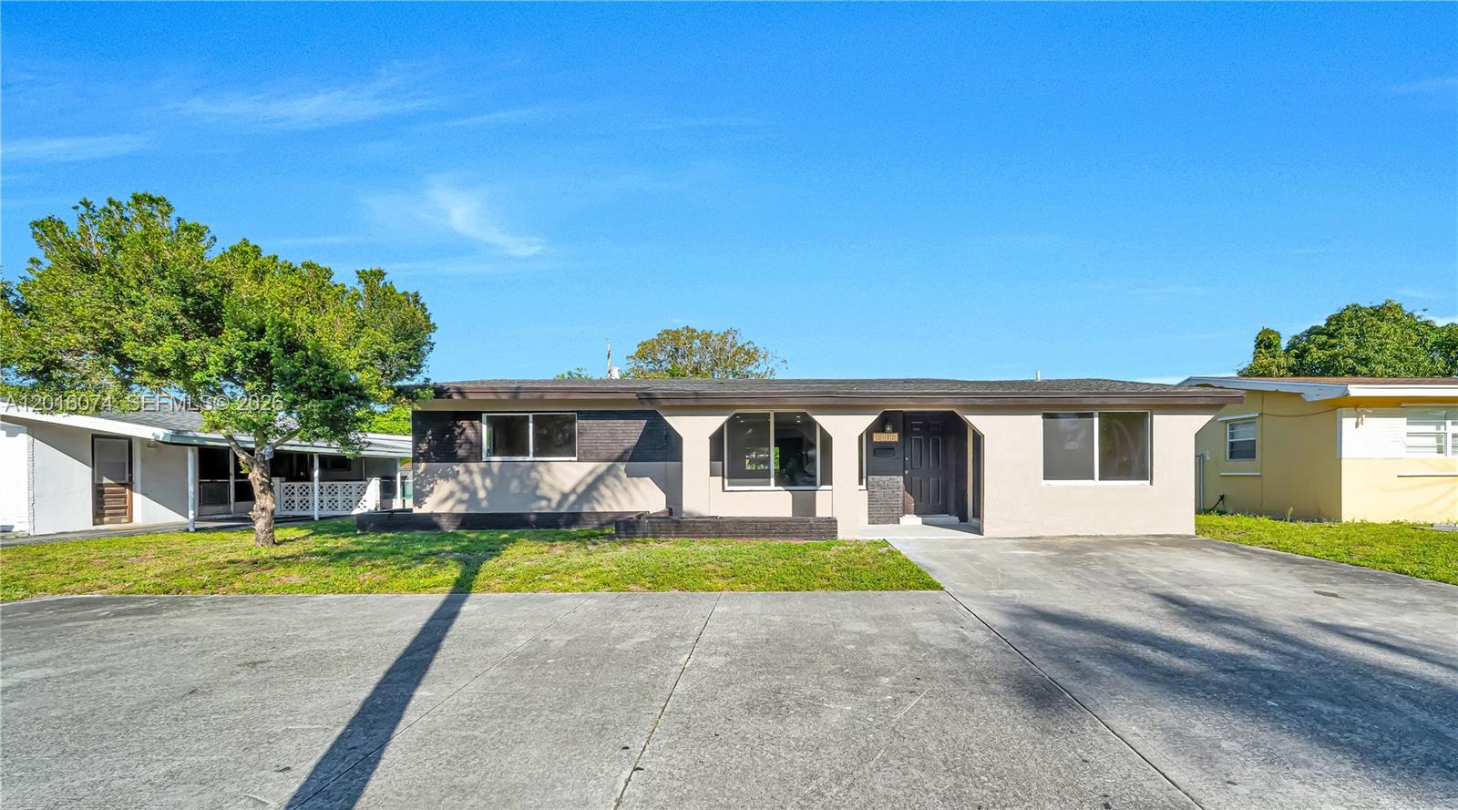 2512 Alcazar Dr, Miramar FL 33023