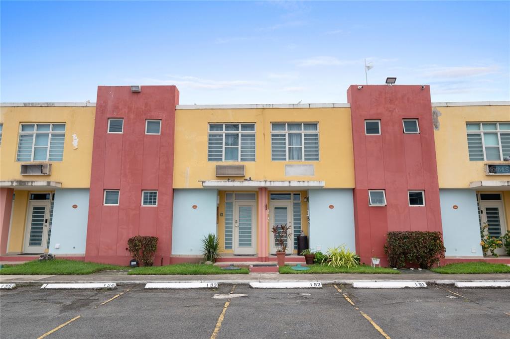 1004 JARDIN SERENO UNIT 1004