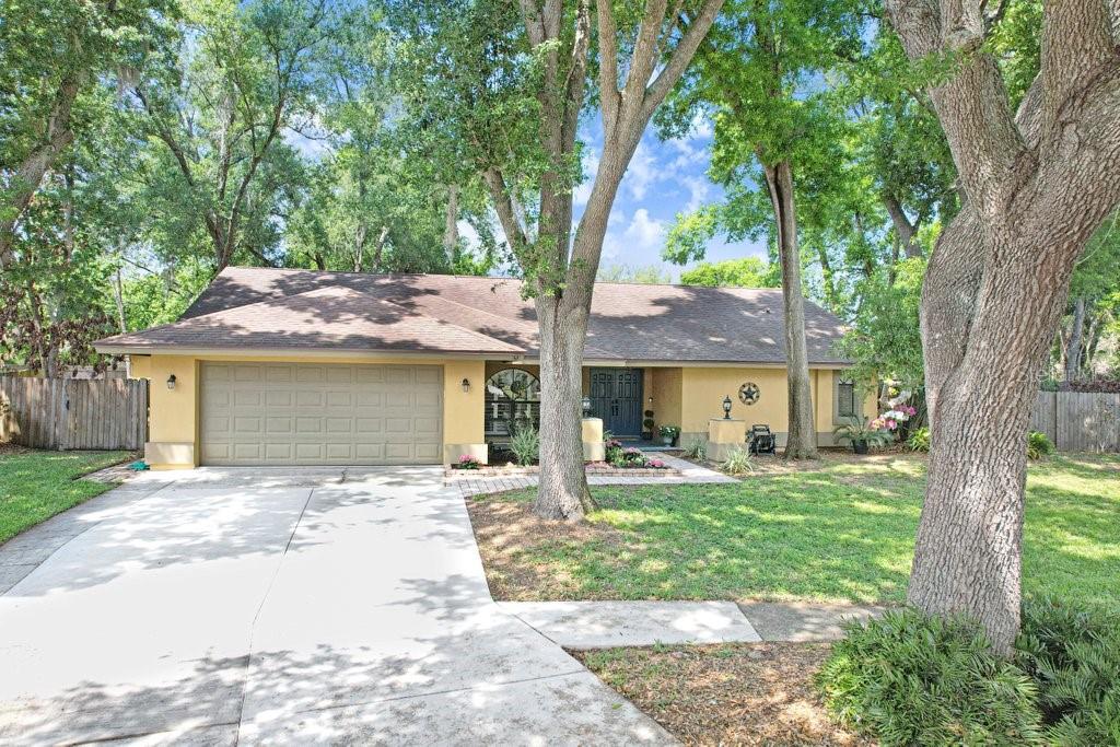 504 TRIPLE CROWN COURT