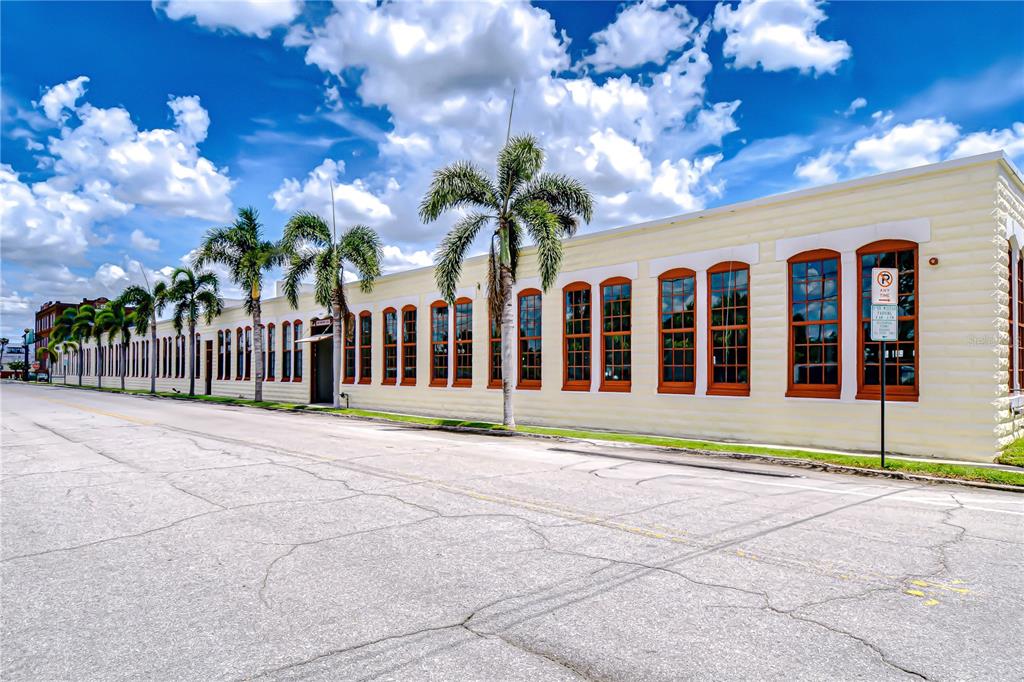 2001 E 2ND AVENUE UNIT 12
