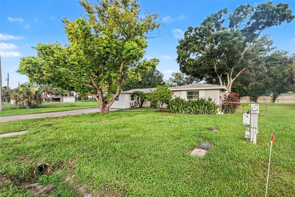 913 LYTLE STREET SW, RUSKIN, FL — photo 3 of 17