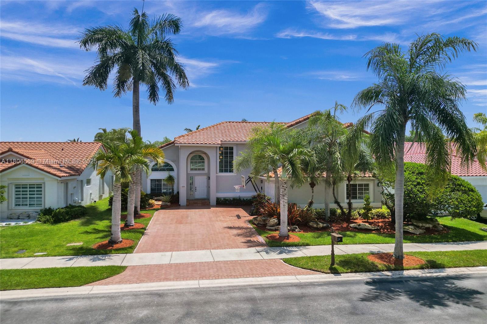 594 Spinnaker, Weston FL 33326