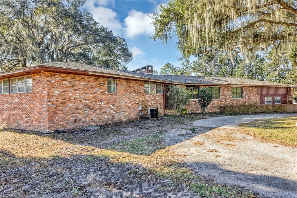 208 NE 70TH STREET, OCALA, FL — photo 3 of 30