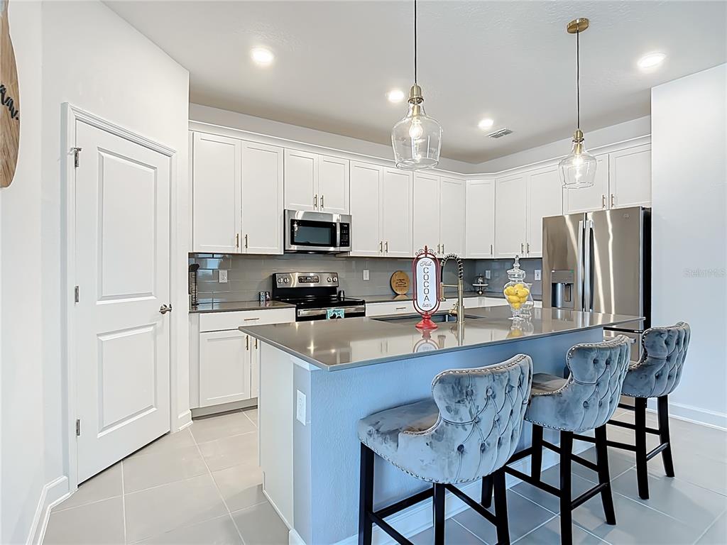 4036 REDBRIDGE LOOP, DAVENPORT, FL — photo 2 of 30