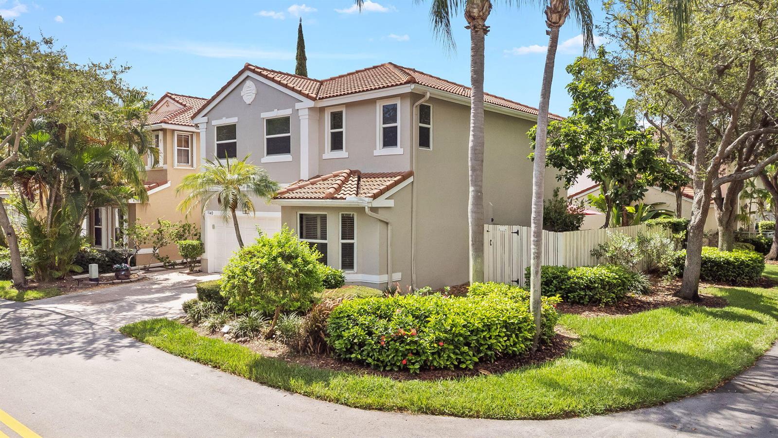 1140 Linden Street, Hollywood FL 33019