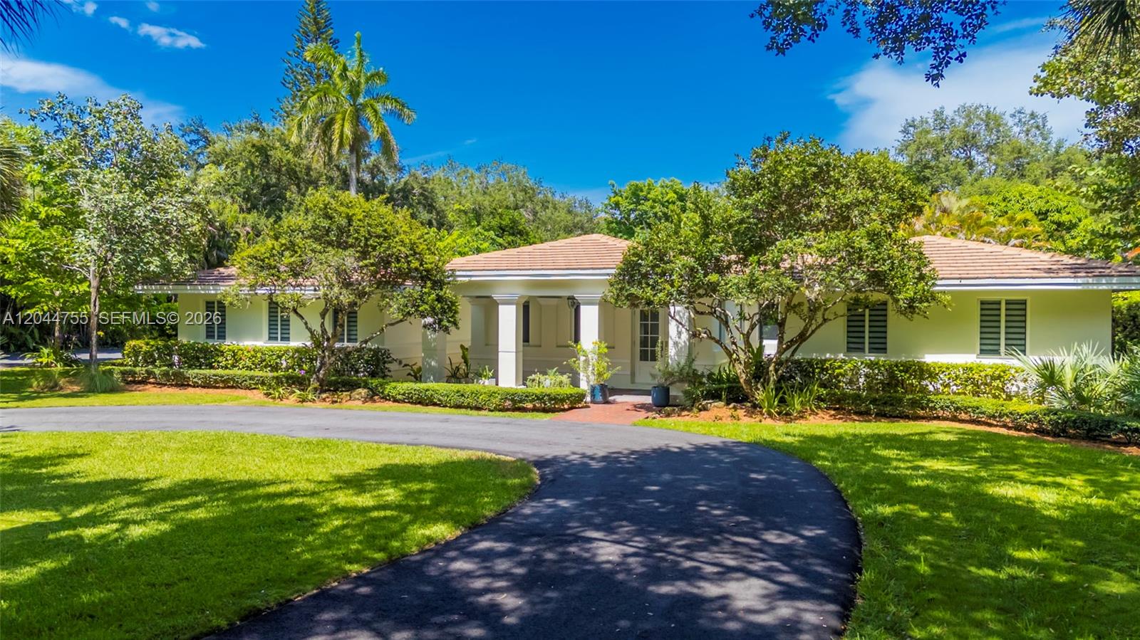 12121 SW 64th Ave, Pinecrest FL 33156
