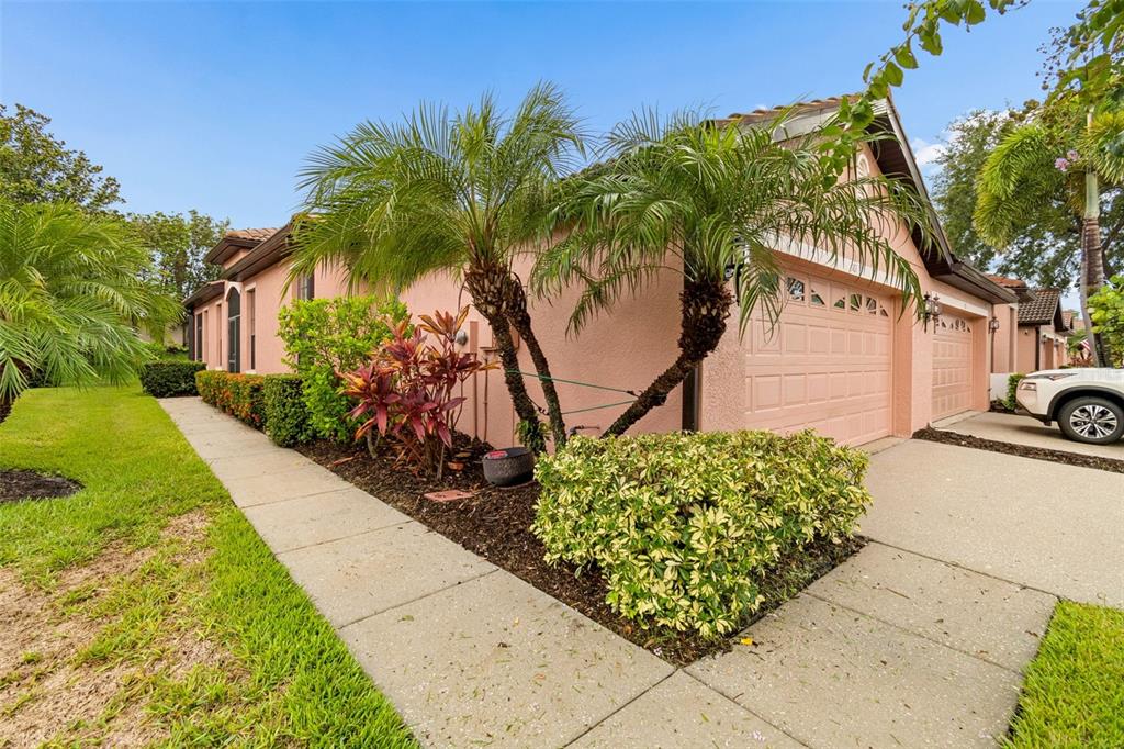 161 SHELL FALLS DRIVE, APOLLO BEACH, FL — photo 3 of 30