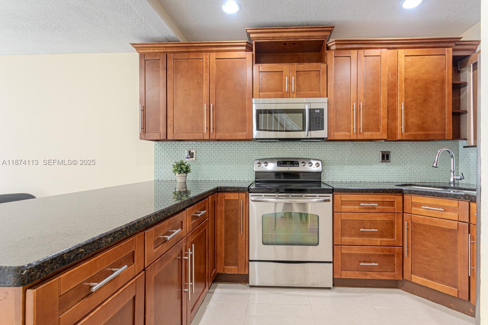 5698 W 25th Ct # 5698, Hialeah FL 33016