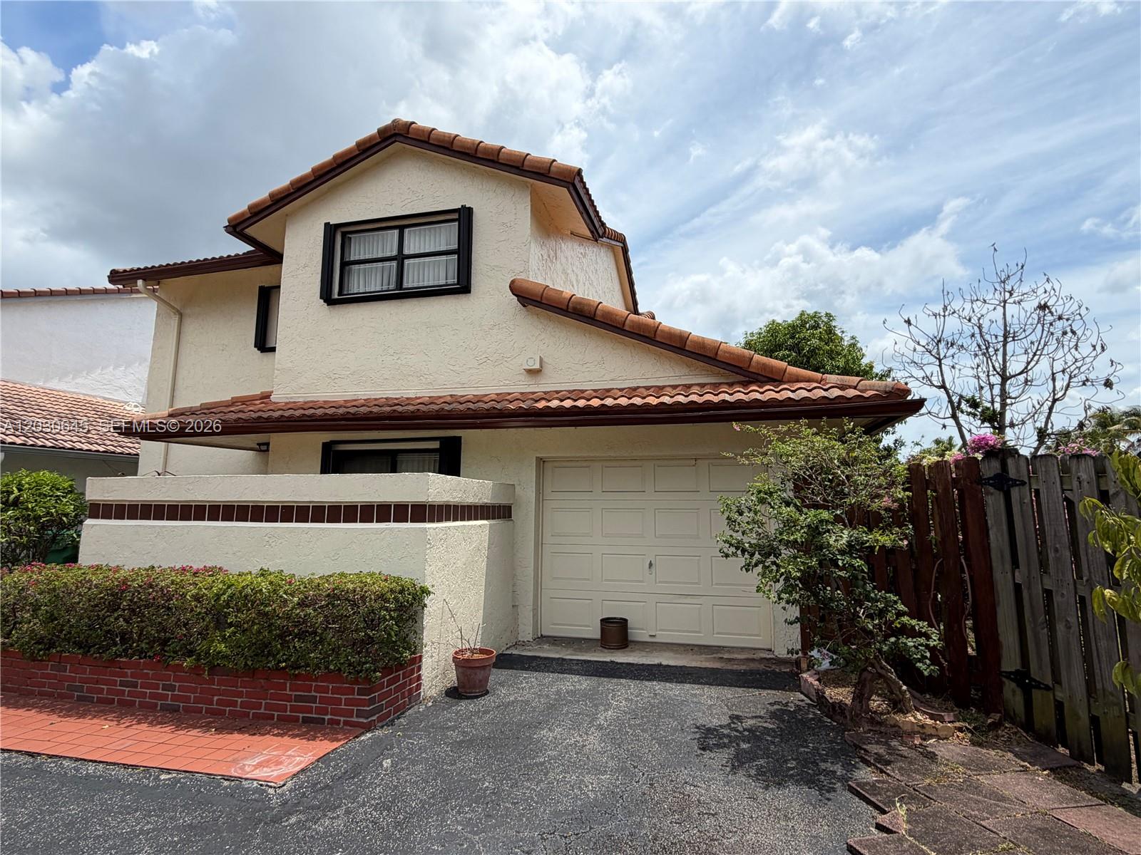 15020 SW 96th Ter, Miami FL 33196