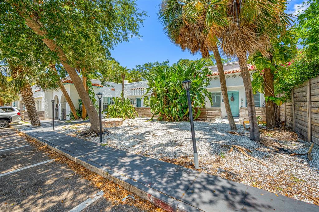 1700 PARK STREET N UNIT 105