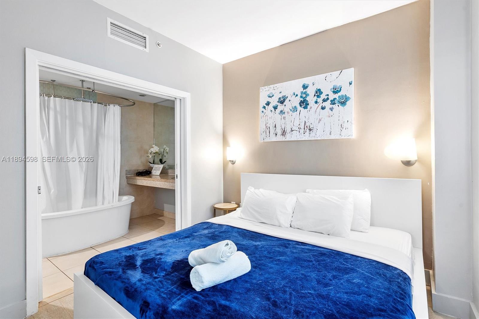 1036 Ocean Dr # B205, Miami Beach FL 33139