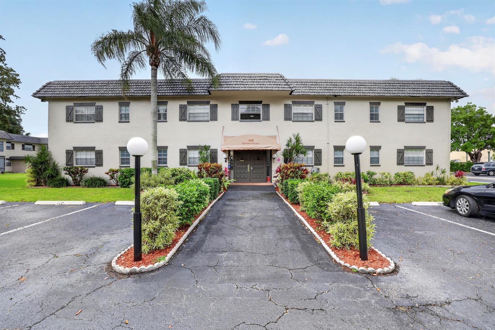 5681 SW 2nd Court # 106, Margate FL 33068