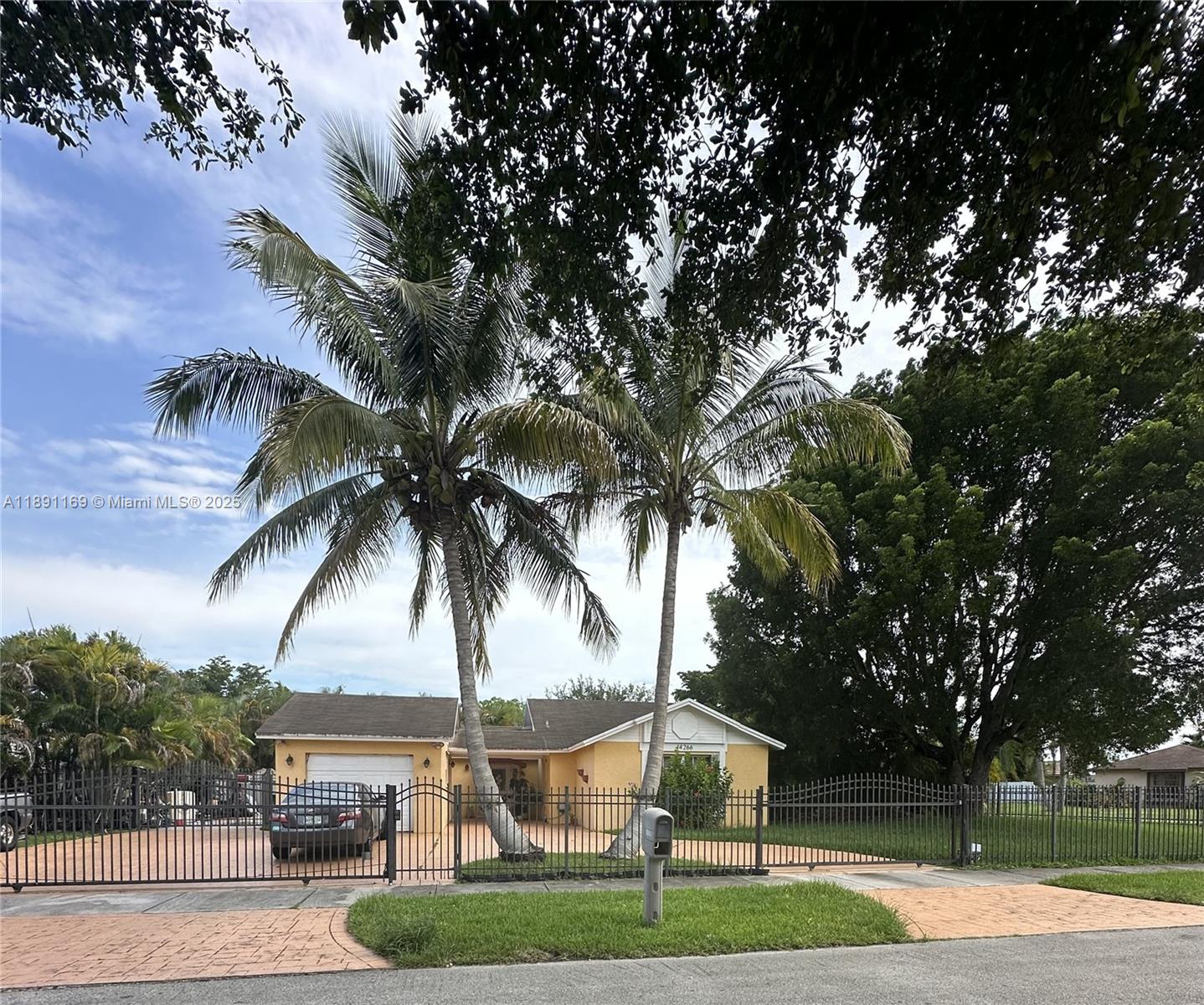 14266 SW 154th St, Miami FL 33177