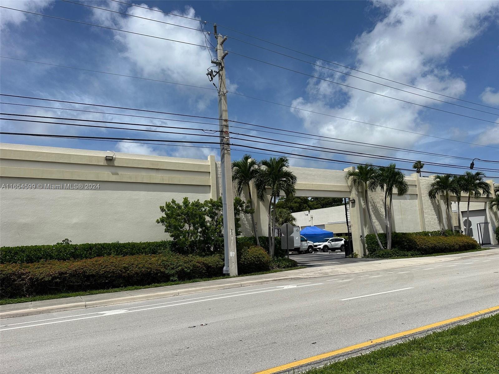 2175 N Andrews Ave # 5, Pompano Beach FL 33069
